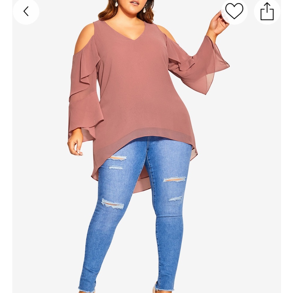 Trendy Plus Hi-Low Cold Shoulder Top